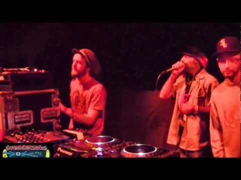 FORWARD FEVER ft i natural (uk) - dread in a babylon move di dub pt19 @ coronation day 2nov 2012