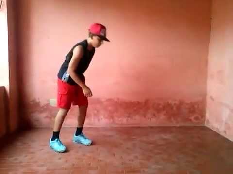 MC Bielzinho e MC Léo da Baixada - Bala Love (Driguinn do romano)