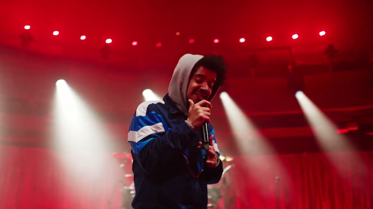 Miniature de la vidéo Raleigh Ritchie - Bloodsport (Live from the O2) du film Raleigh Ritchie Live at The O2