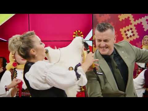 ЕЛЕНА ЈОВЧЕВСКА И СПАСЕН СИЛЈАНОВСКИ - ДЕВОЈЧЕ БЕЛО ЦРВЕНО