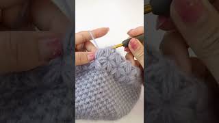 Download lagu 🥰🤩Beautiful crochet hat#crochetpatterns #crochetwinterhat mp3