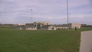 Kewanee Life Skills Re-Entry Center to give state IDs to newly released prisoners