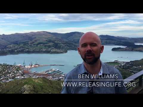 How to Sign Piupiu in NZSL