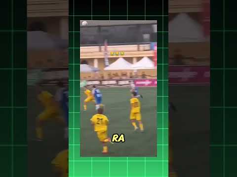 Thằng này phá bàn thắng