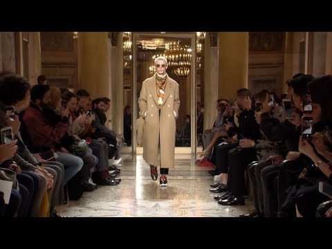 Versace : Menswear show Autumn/Winter 2018/19