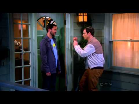 Sheldon borracho busca pelea