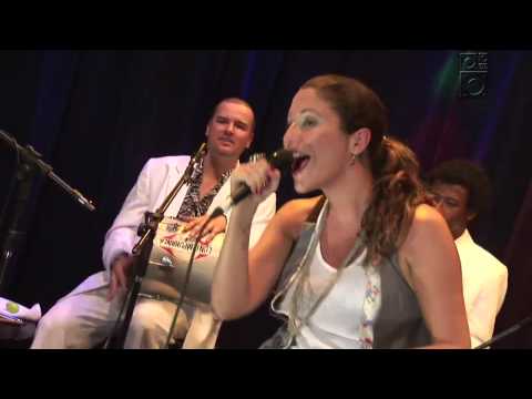 Maria Rita com Quinteto em Branco e Preto - "Num Corpo Só" - Trama/Radiola 04/05/09