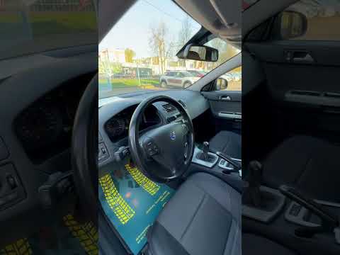фото volvo v50 i рестайлинг 0