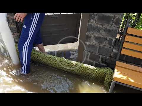 Negresti Oas sub ape