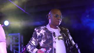 Cuarto De Hotel Lyrics English Translation