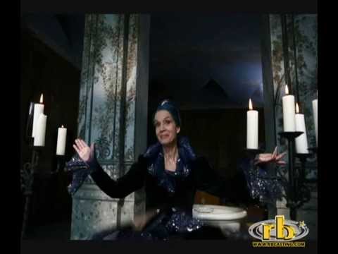 Foto di scena - "miacarabefana.it" (film tv con Veronica Pivetti) - WWW.RBCASTING.COM