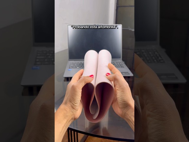 Vídeo relacionado con Miquelrius - Alfombrilla ratón Antideslizante, Accesorio Escritorio Escolar u Oficina tamaño 200 x 200 mm, Material poliéster, Alfombrilla cuadradada con Base de Goma, Mousepad Aurora