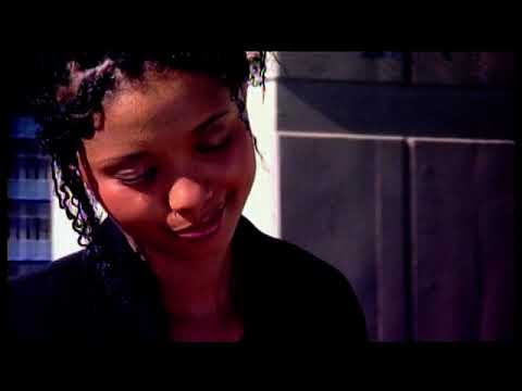 Robbie Malinga - Mporo Mporoma (Official Music Video)