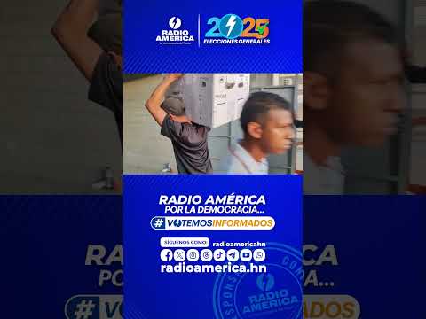 Llegan maletas electorales de Cortés al gimnasio olímpico de San Pedro Sula.