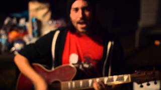 Hideouts- Pulling me down (acoustic)