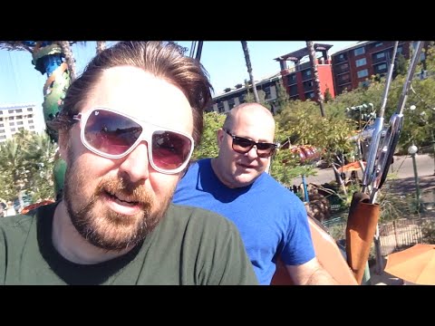 TDW 1088 - The Golden Zephyr at Paradise Pier : RIDE THRU