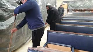 גבאי הציון הרב נתן צמח הי"ו בניקיון היכל ציון רבי נחמן מברסלב לקראת חג הפסח תשפ"ו