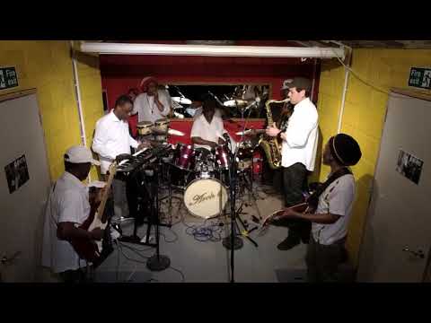 Nubreeze Showcase featuring Aqua Levi & Rudi