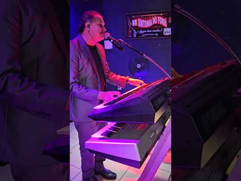 Anjinho dos Teclados ao vivo no sintonia do forró  Várzea da Palma MG  Obrigado a todos que esteve