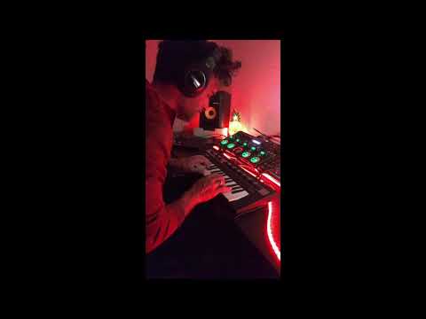 Boss RC-505 - LoopStation - mpd218 - yamaha cp reface - 40ena