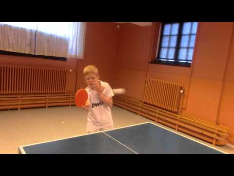 Mikkel bordtennis SjovFerie dag 2 2013