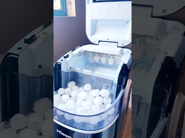 Vídeo relacionado con HOMCOM Máquina de cubitos de hielo con dispensador de agua, 12 kg en 24 horas, 9 cubitos en 6-10 minutos, máquina de hielo portátil, tamaño de cubito ajustable, temporizador, depósito de agua de 3 L