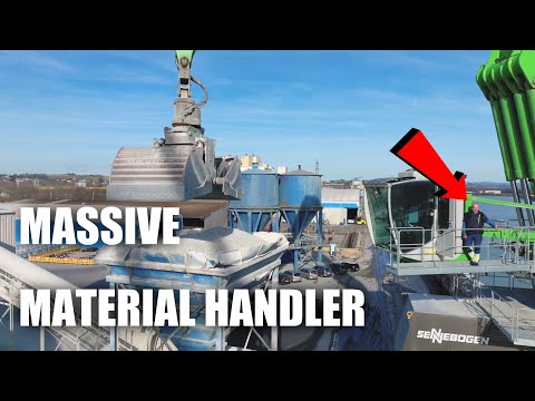 World's Largest Material Handler (Sennebogen 895E)