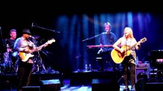 Rickie Lee Jones - &quot;Weasel and the White Boys Cool&quot; [Madrid 17/07/2013]