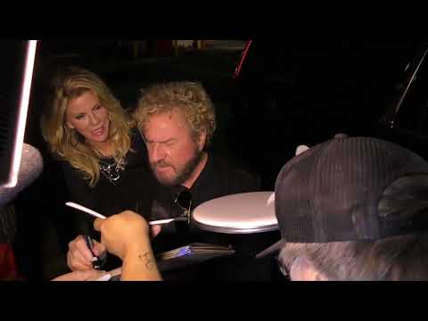 Sammy Hagar BREAKS NEWS at Avalon in Hollywood about Van Halen