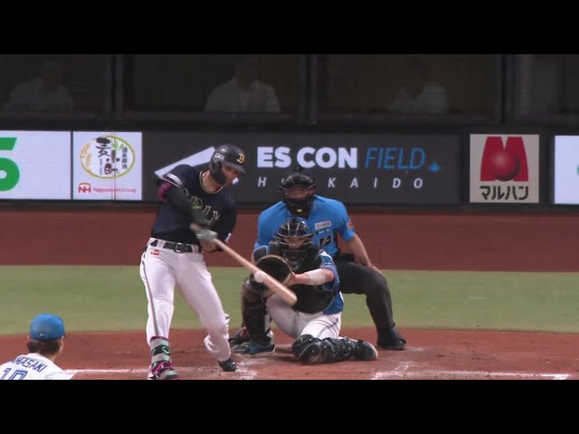 【3回表】復帰2戦目のバファローズ・西川龍馬 レフトに勝ち越しタイムリーヒットを放つ!! 2025年8月20日 北海道日本ハムファイターズ 対 オリックス・バファローズ