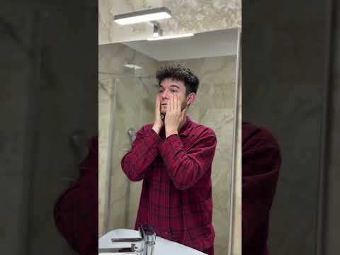 Secretul tenului meu? O sotie grijulie (Alex Hada) @cerave  #shorts #CeraVe #CerAwards