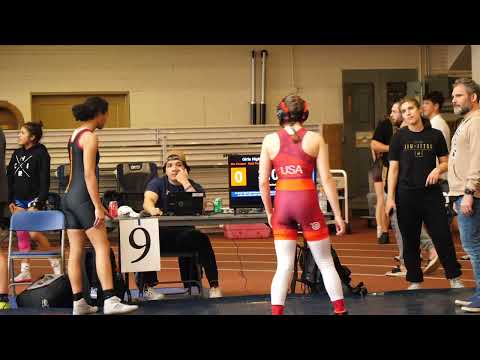 Mia Thomas of Beat the Streets [R] v. Ariella Dobin of Built by Brunson [B] (118-120)