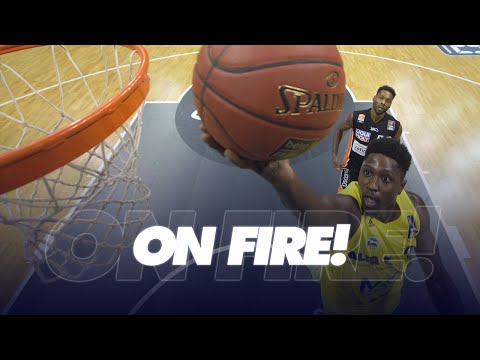 Dreierregen in Berlin! Will Cherry schießt die Albatrosse zum ersten Sieg der Saison.