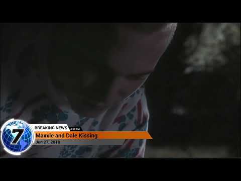 Skins: Maxxie and Dale Kissing
