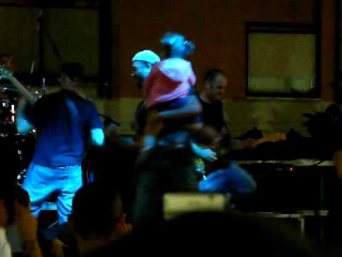 Fido Guido ft. Mama Marjas & the rootz band - with Mariellina (Tamburi - 09-10-'09)