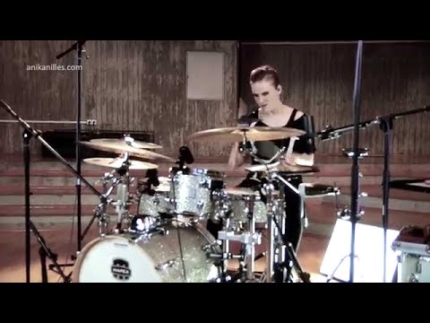 Anika Nilles - "Queenz" [official video]