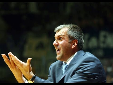 Zeljko Obradovic: Panathinaikos play against Maccabi (Bologna 2002)