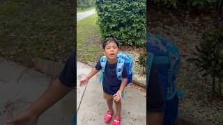 Download lagu Mom and dad catch son waiting at bus stop but there’s no school during hurricane #shorts mp3