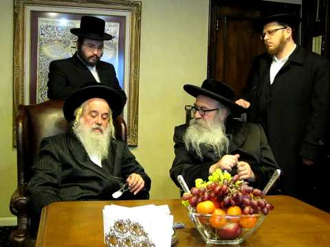 Parsiuv rav visiting Munkatcher Rebbe Part 2