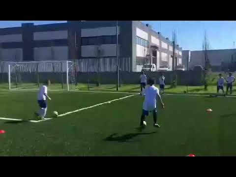 ESERCIZIO DI ATTIVAZIONE TECNICA SU DOMINIO PALLA E CAMBIO DI SENSO