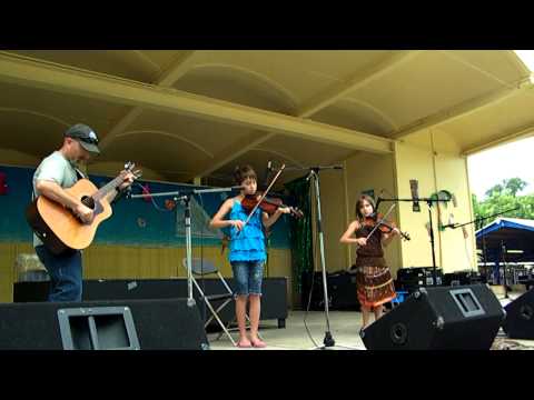 Celeste and Sophie Pena - 2012 Ukiah Fiddle Contest - Twin Fiddle