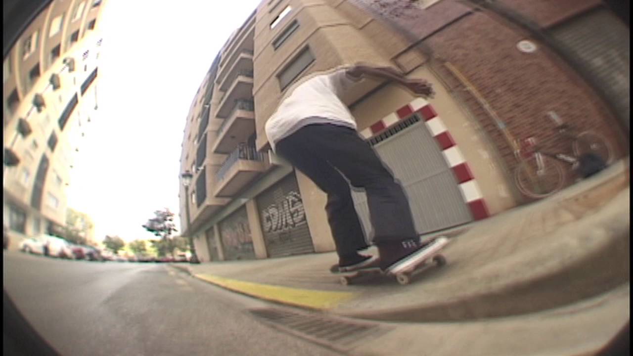 Rumba Skateboarding le da la bienvenida a Adrián Fuentes