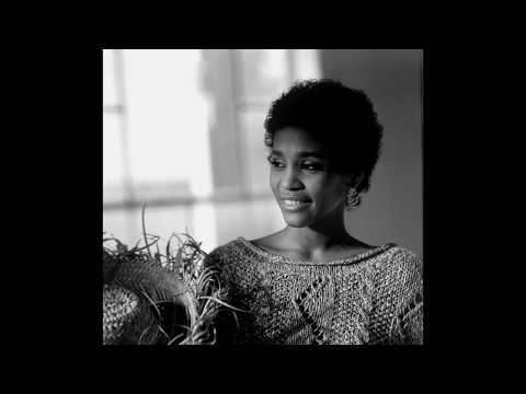 Whitney Houston  -  He, I Believe live London 1986