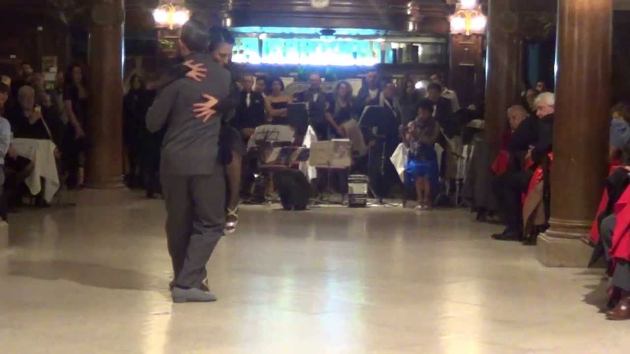 Gioia Abballe y Simone Facchini Tango "Emancipación" "Milonga del 40"  (Sábado 24-08-13) 2/9