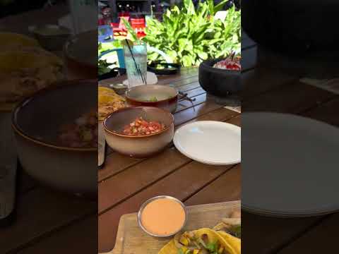 Lupe Reyes | Portobello Mushroom Tacos | Food Review