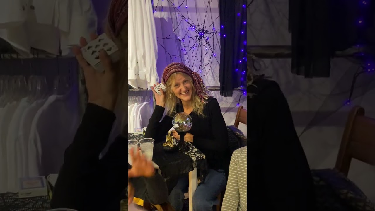 Promotional video thumbnail 1 for The Sunshine Psychic