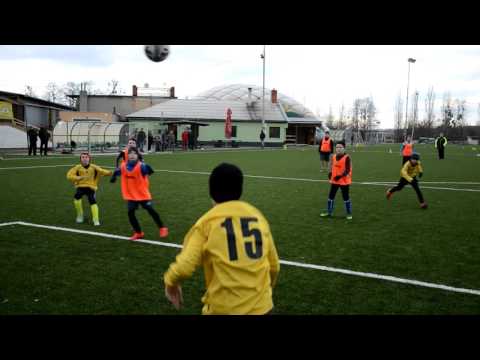 Fotbal-Sokol Hrabová 1.3.17.Přátelské utkání ml.žáků v Hlučíně první poločas.