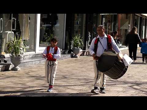 Qytetarët urojnë për muajin e shenjtë të Ramazanit/Hoxha tregon rregullat e domethënien e agjërimit