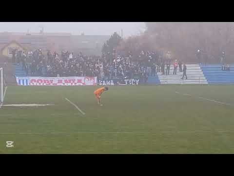 Doping kibiców Goplanii Inowrocław podczas meczu z Cuiavią II Inowrocław 