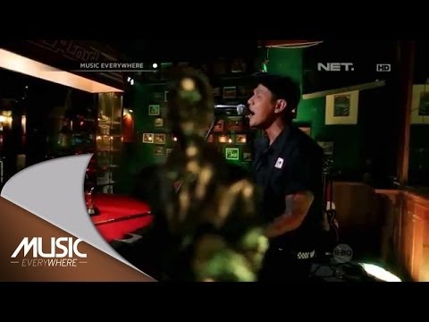 download lagu mp3 mp4 Download Lagu Superman Is Dead Jadilah Legenda Versi Akustik, download lagu Download Lagu Superman Is Dead Jadilah Legenda Versi Akustik gratis, unduh video klip Download Lagu Superman Is Dead Jadilah Legenda Versi Akustik